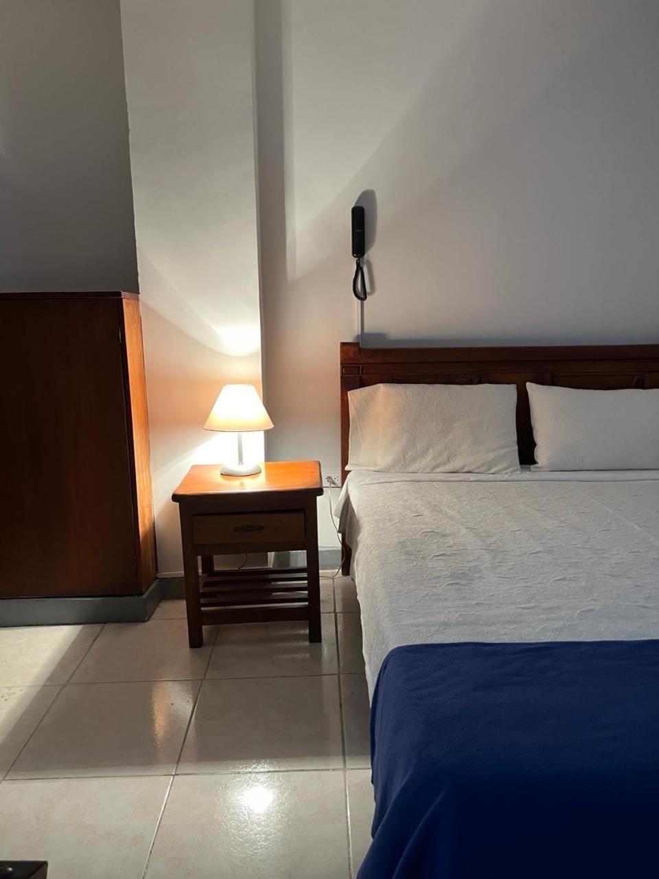 Hotel Armenia Centro المظهر الخارجي الصورة