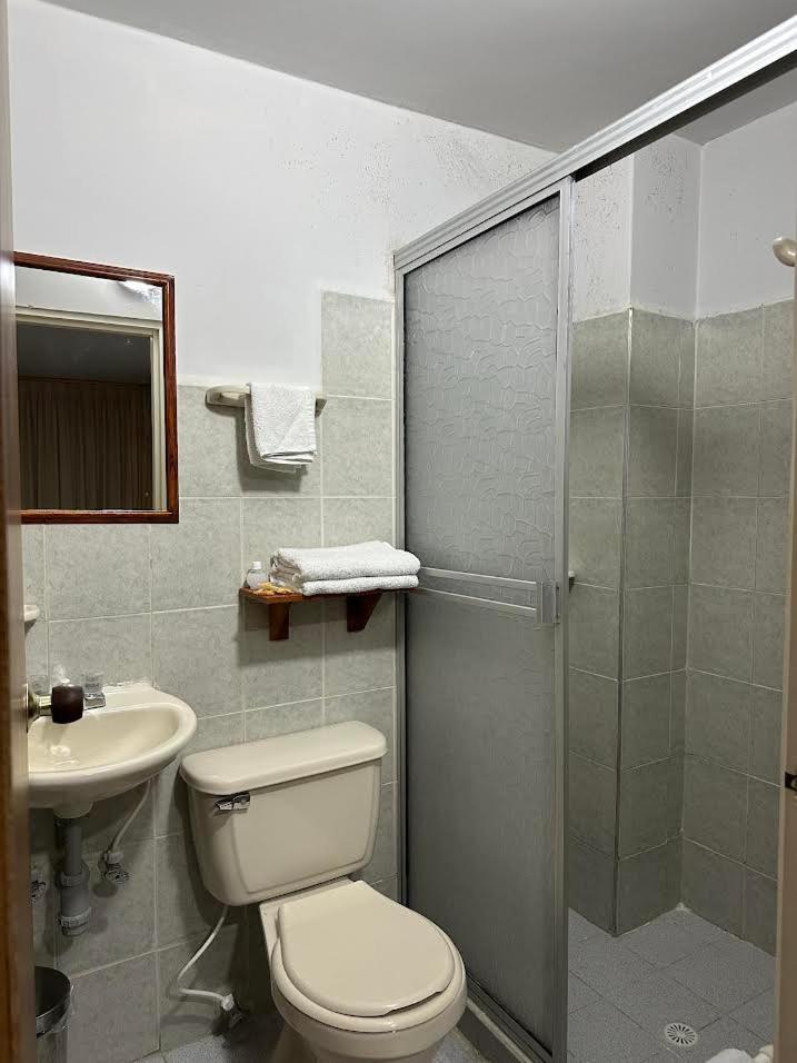 Hotel Armenia Centro المظهر الخارجي الصورة